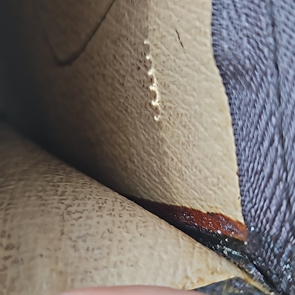 Fashion Wallet - Picture 7 of 9